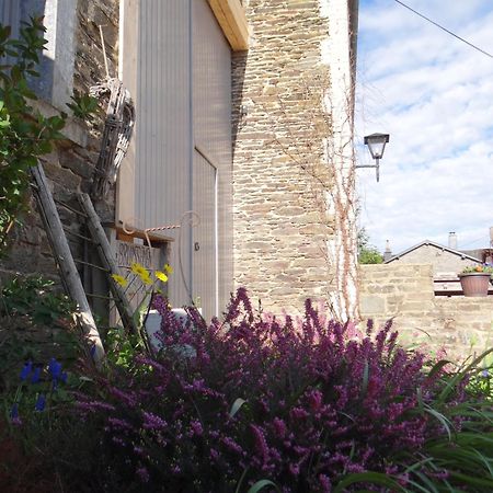 B&B Le Bruissement Bievre Exterior photo